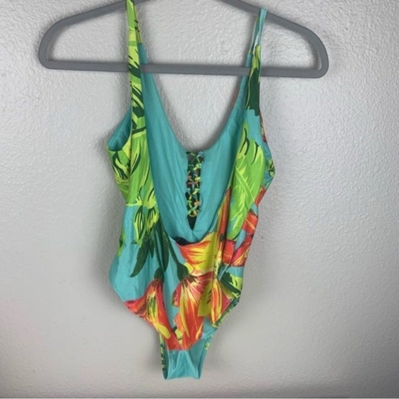 Zara Women’s Green Tropical One Piece Swimsuit - Picture 6 of 9